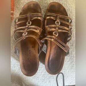 Naot Women's Bronze Strappy slide Sandals